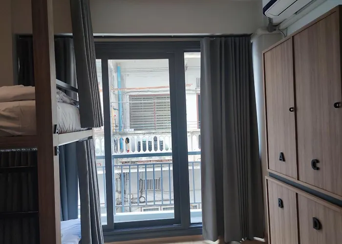 N5 Ratchawong Hostel *
